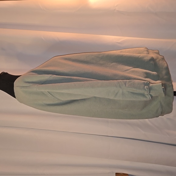 Dynamite Sweatshirt - Picture 2 of 5